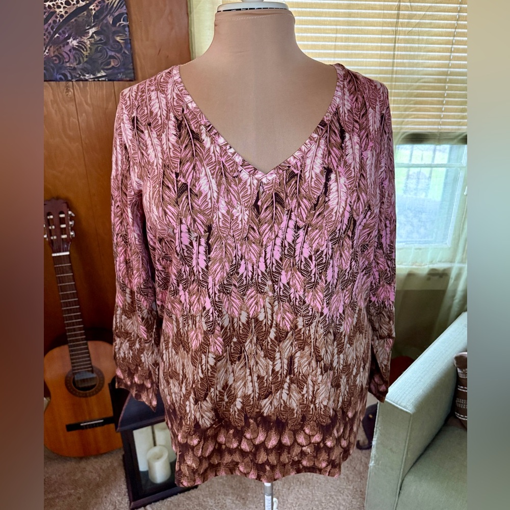 Studio by Denim & Co. Feather Print Long Sleeve V-Neck Top - Chestnut (Size 1X)